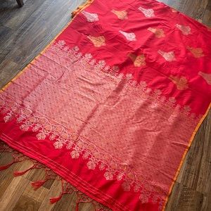 Silk blend red saree